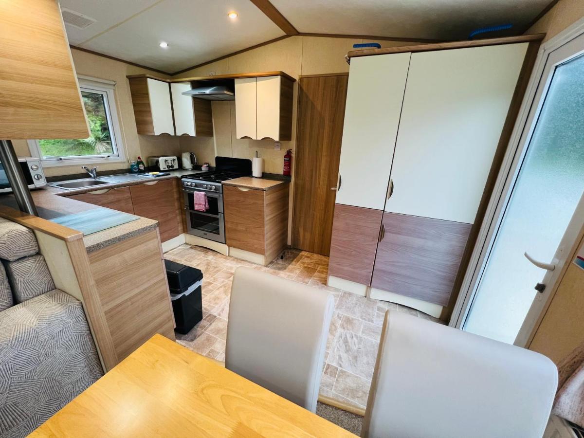 2 Bedroom Caravan Lg13, Shanklin, Isle Of Wight ภายนอก รูปภาพ